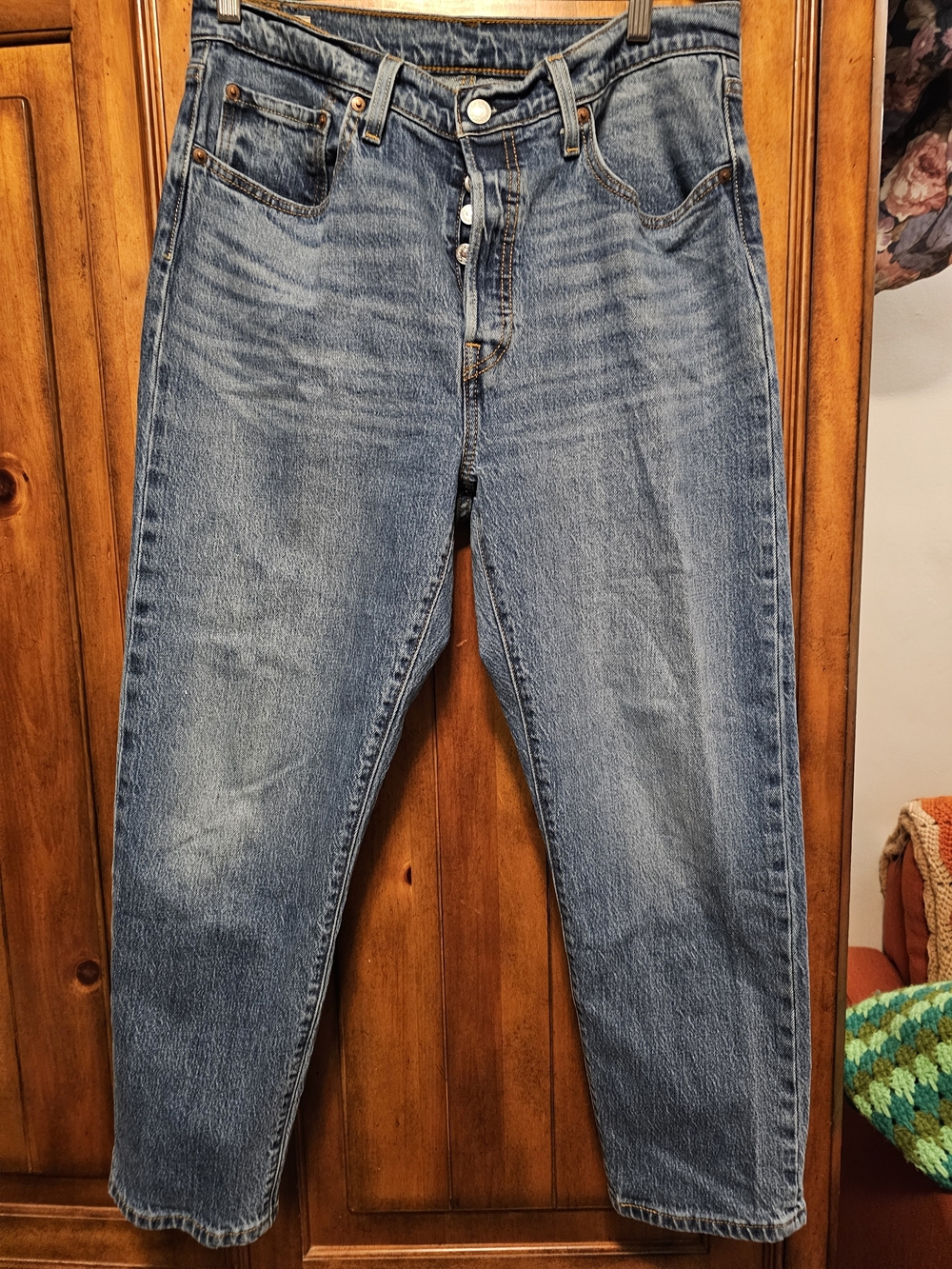 Levi's Premium 501 Original Straight Leg Jeans – Medium Wash Big E